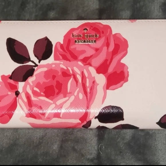 Kate Spade Cameron Street Roses Set - Picture 3 of 8